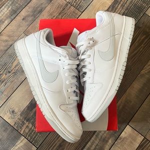 Nike Dunk Low Pure Platinum